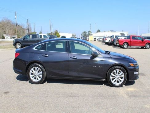 Used 2023 Chevrolet Malibu LT image 9