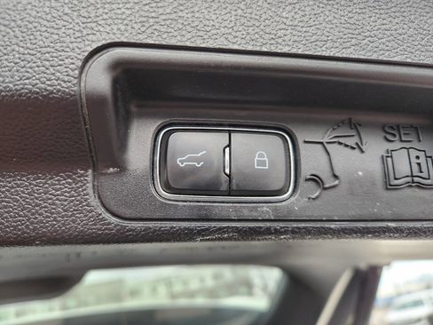 Used 2020 Ford Explorer Limited w/ Class III Trailer Tow Package image 35