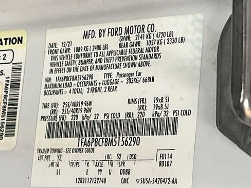 Used 2021 Ford Mustang GT Premium w/ Equipment Group 401A RWD image 32