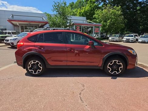 Used 2016 Subaru Crosstrek 2.0i Premium AWD/4WD image 6