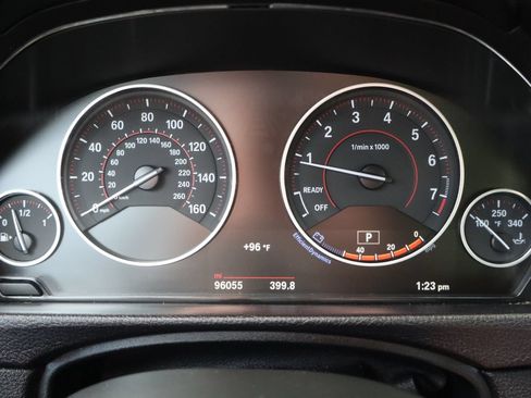 Used 2017 BMW 330i xDrive Sedan AWD/4WD image 34