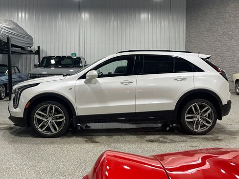Used 2020 Cadillac XT4 Sport image 2