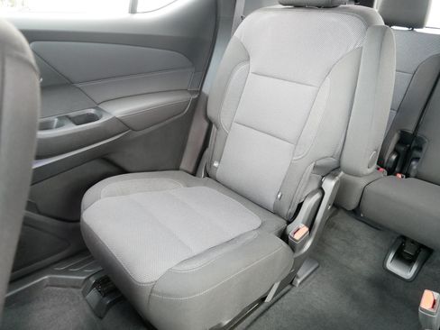 Used 2023 Chevrolet Traverse LT AWD/4WD image 12