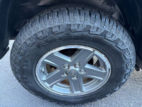 Used 2006 Jeep Liberty Renegade image 31