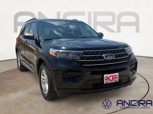 Used 2022 Ford Explorer XLT RWD image 1