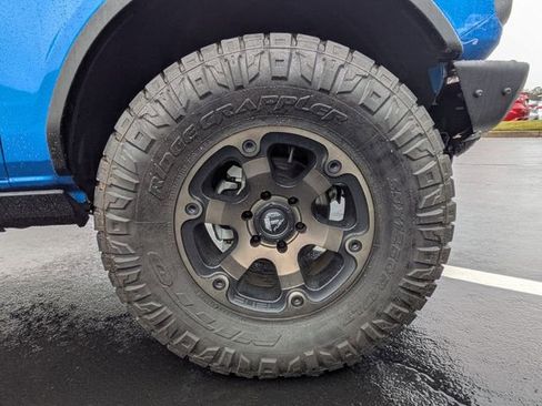 Used 2023 Ford Bronco Badlands w/ Sasquatch Package image 11