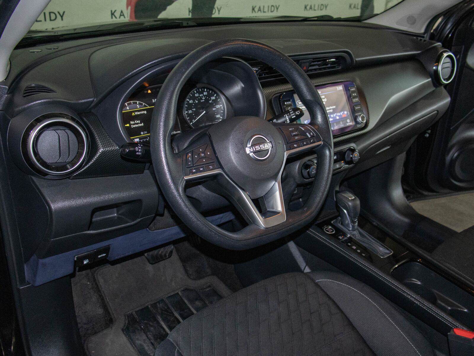 Used 2022 Nissan Kicks SV FWD image 5