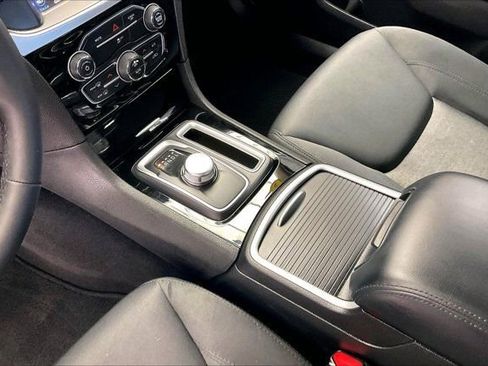 Used 2023 Chrysler 300 Touring w/ Sport Appearance Package RWD image 16