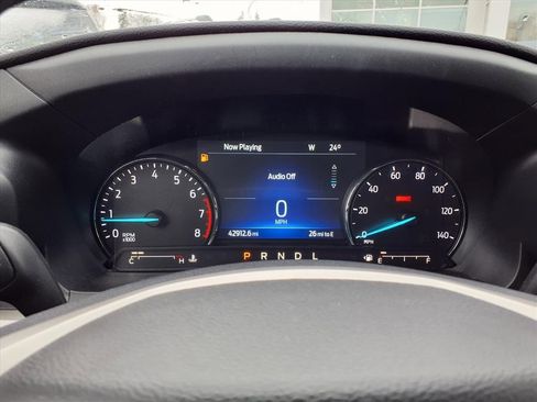 Used 2022 Ford Explorer XLT w/ Equipment Group 202A image 17