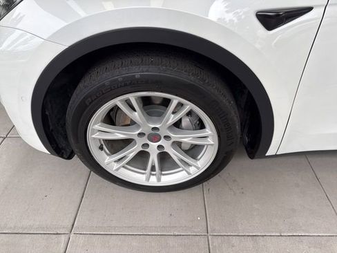 Used 2020 Tesla Model Y Long Range image 7