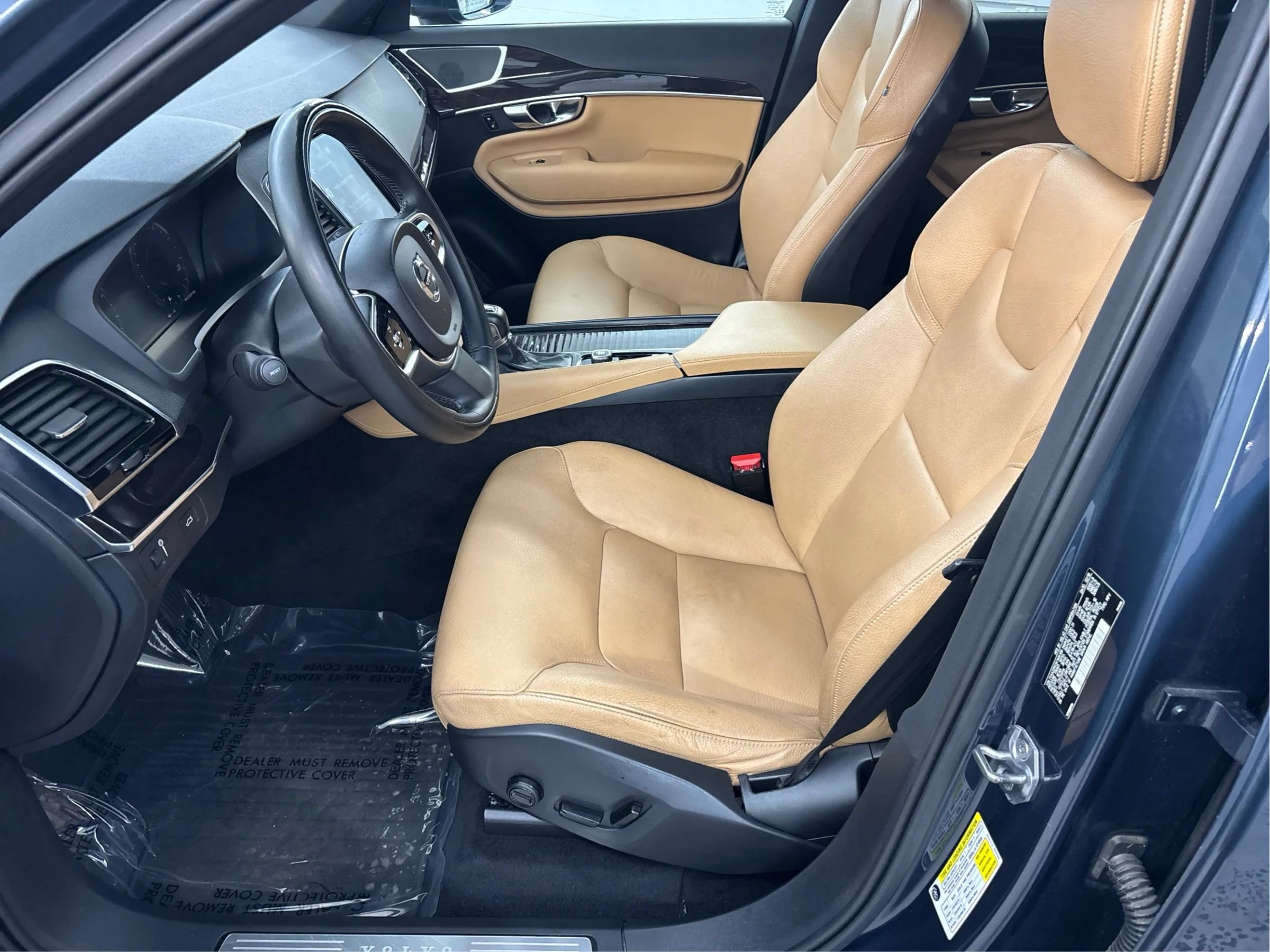Used 2019 Volvo XC90 T6 Momentum AWD/4WD image 13