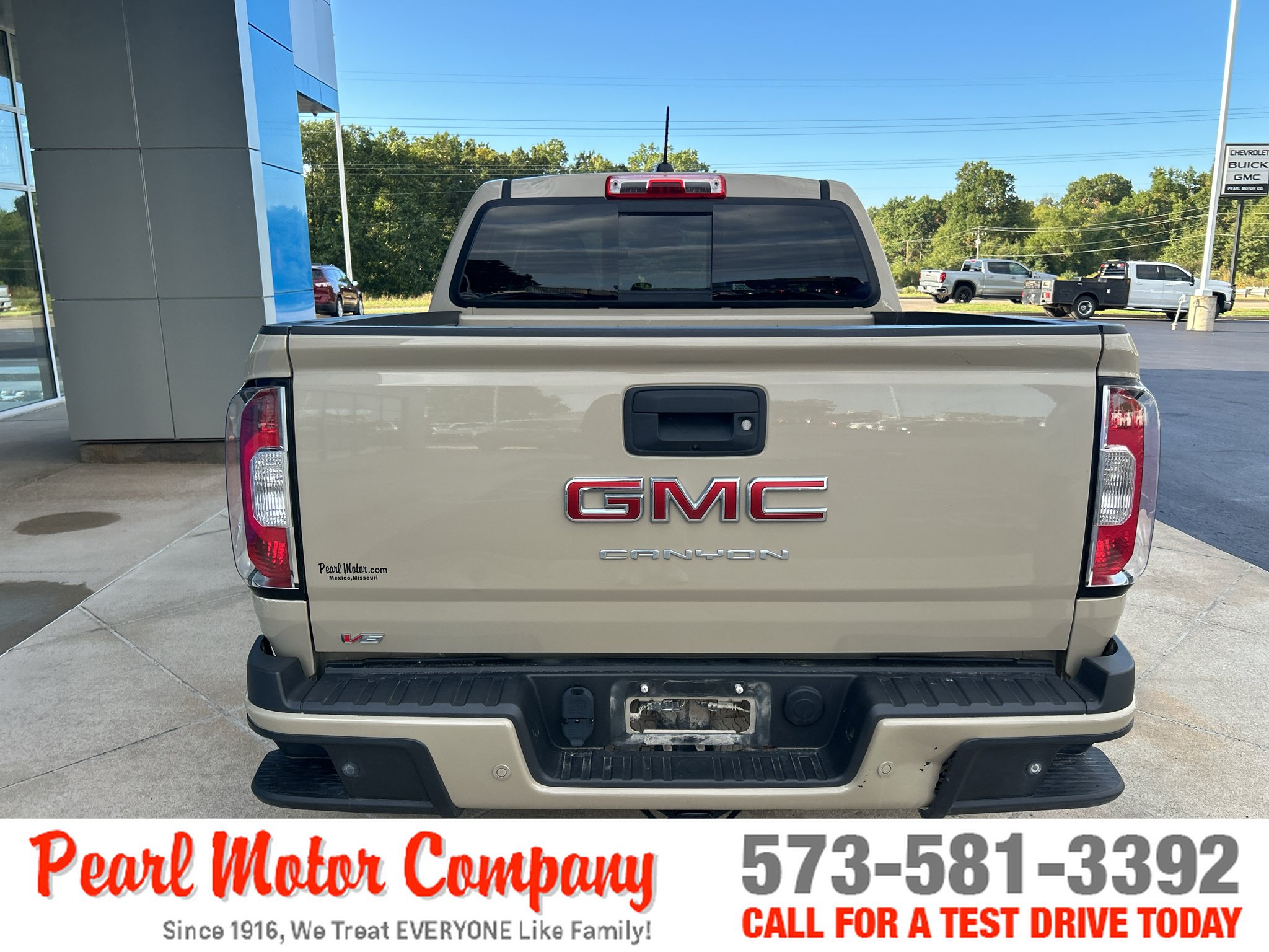 Certified 2022 GMC Canyon Elevation w/ Elevation Premium Package AWD/4WD image 5