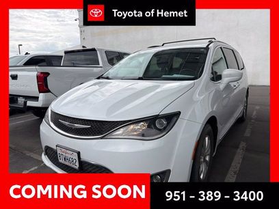 Used 2018 Chrysler Pacifica Touring-L