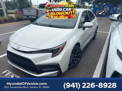 Used 2021 Toyota Corolla SE w/ SE Premium Package FWD image 3