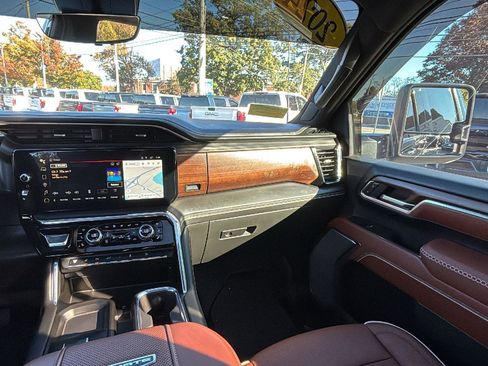 Certified 2024 GMC Sierra 2500 Denali Ultimate w/ Snow Plow Prep/Camper Package image 29