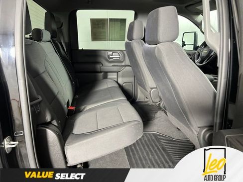Used 2021 Chevrolet Silverado 2500 Custom w/ Custom Value Package AWD/4WD image 11
