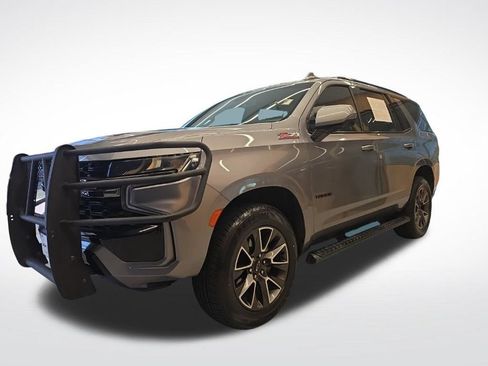 Used 2021 Chevrolet Tahoe Z71 w/ Luxury Package AWD/4WD image 8