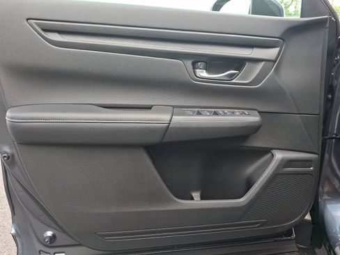 Used 2025 Honda CR-V EX image 12