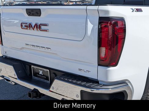 New 2026 GMC Sierra 1500 SLT AWD/4WD image 9