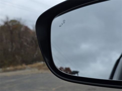 New 2026 Nissan Frontier SV image 32