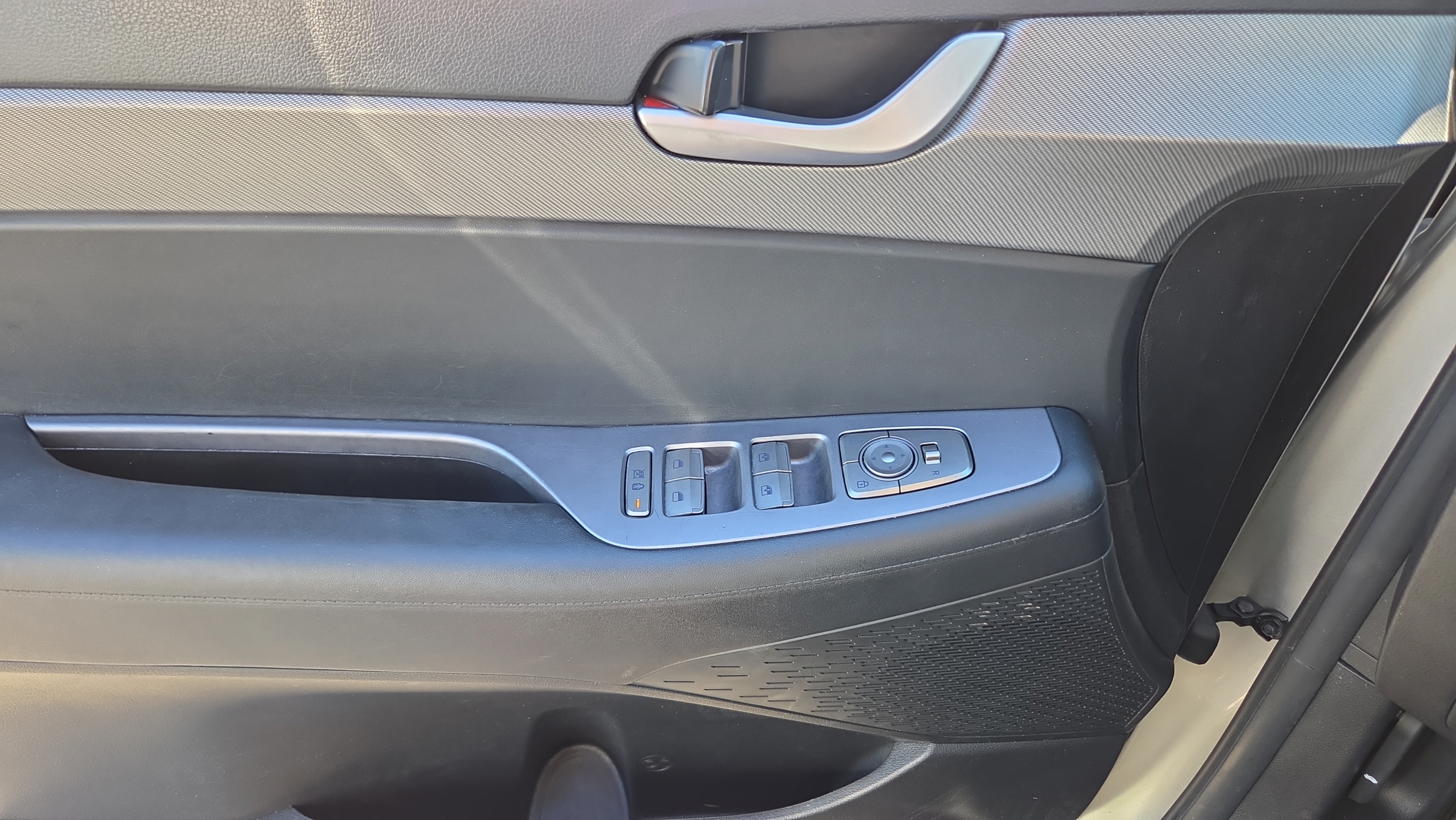 Used 2024 Hyundai Palisade SEL FWD image 28