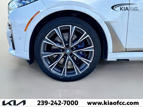 Used 2020 BMW X7 M50i w/ Executive Package AWD/4WD image 44