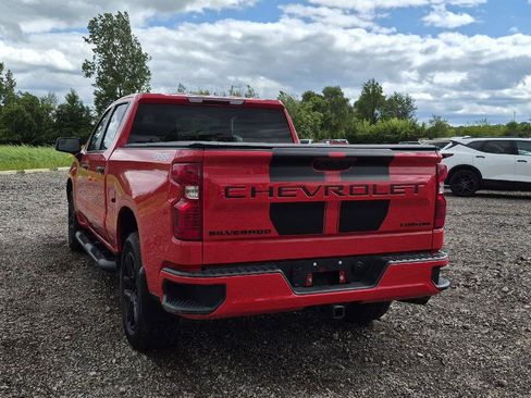 Used 2024 Chevrolet Silverado 1500 Custom w/ Rally Edition AWD/4WD image 5