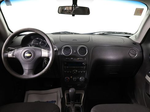 Used 2010 Chevrolet HHR LT image 27