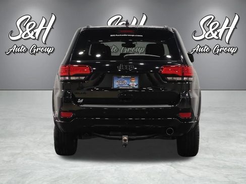 Used 2019 Jeep Grand Cherokee Altitude AWD/4WD image 18