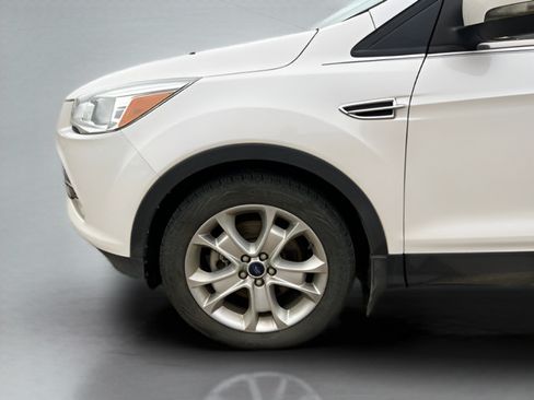Used 2016 Ford Escape Titanium AWD/4WD image 17