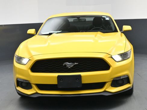 Used 2016 Ford Mustang Coupe image 17