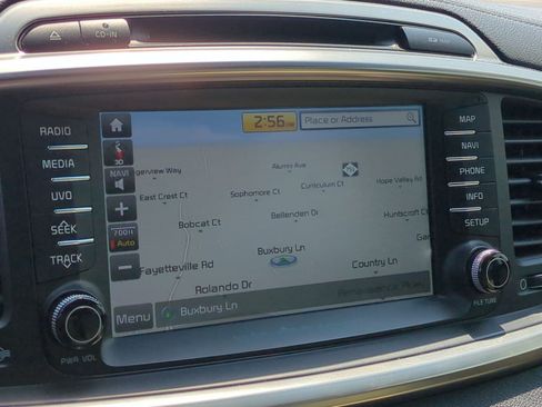Used 2017 Kia Sorento SX AWD/4WD image 24
