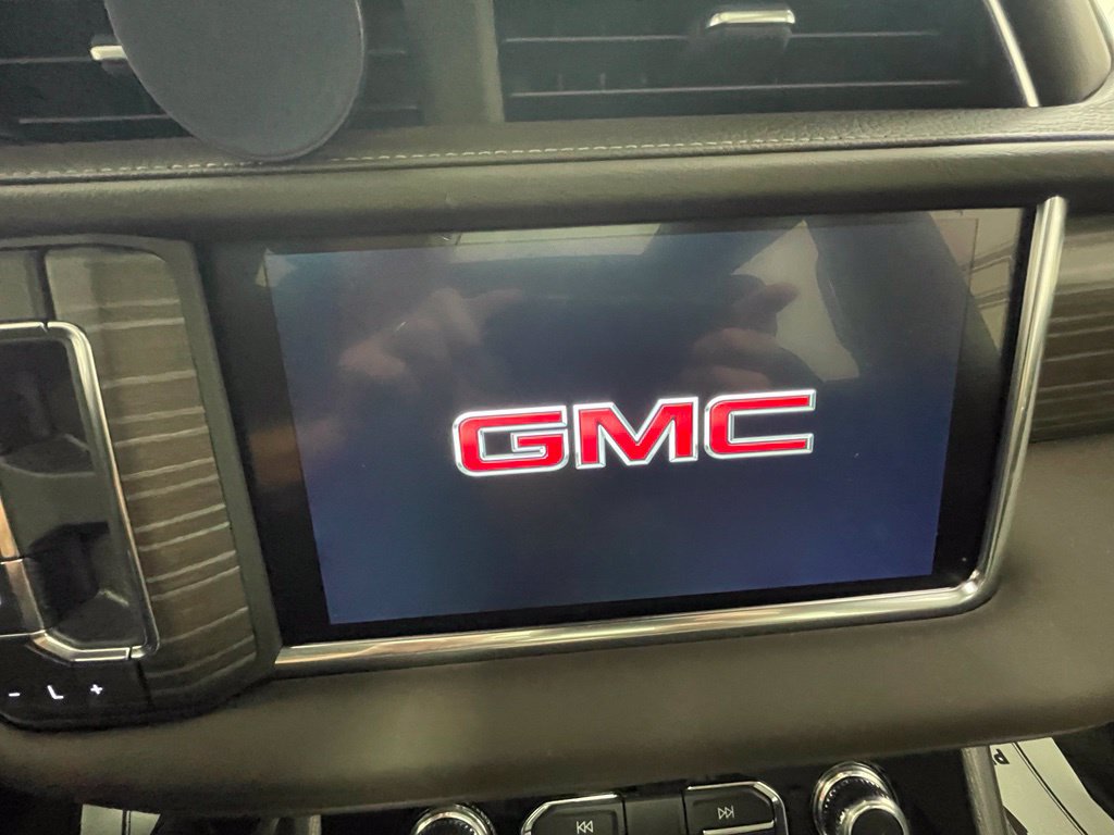 Used 2024 GMC Yukon Denali AWD/4WD image 31