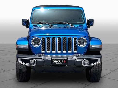 Used 2022 Jeep Wrangler Unlimited Sahara w/ LED Lighting Group AWD/4WD image 4