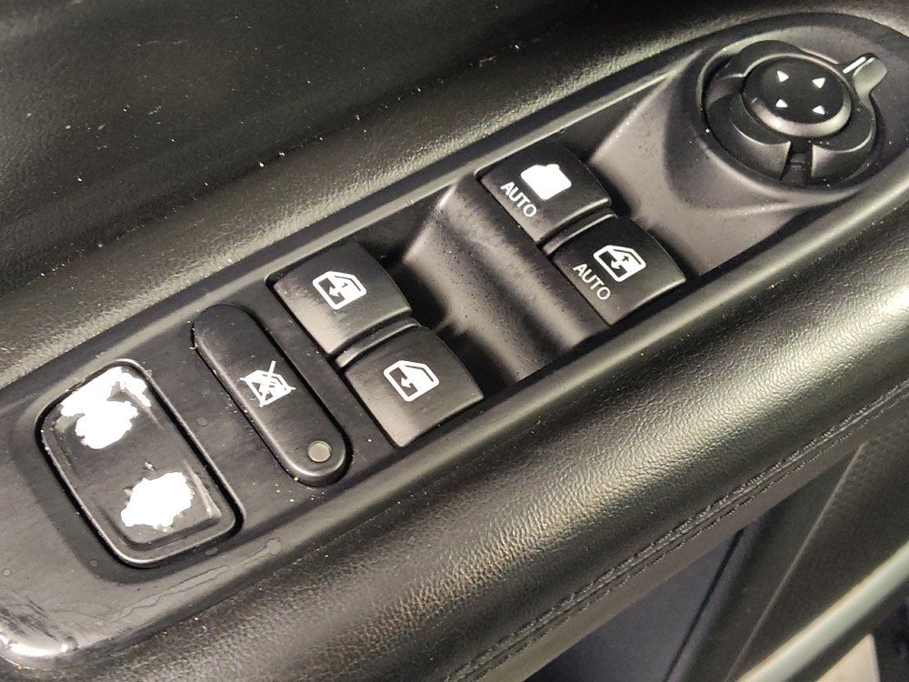 Used 2019 Jeep Compass Latitude FWD image 27