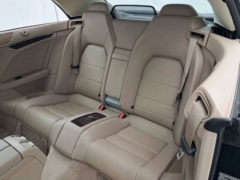 Used 2012 Mercedes-Benz E 550 Cabriolet image 18