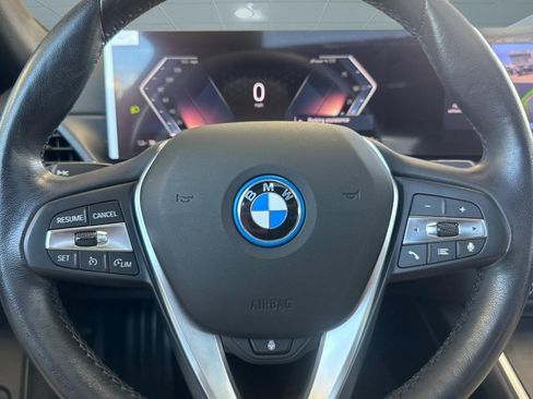 Used 2023 BMW i4 eDrive35 w/ Premium Package RWD image 10
