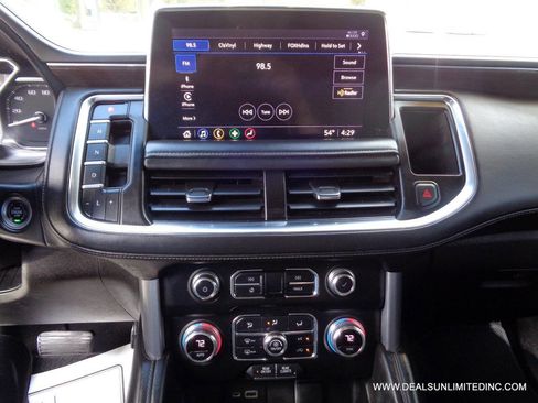 Used 2021 GMC Yukon XL SLE w/ Gmc Pro Safety Plus Package AWD/4WD image 14