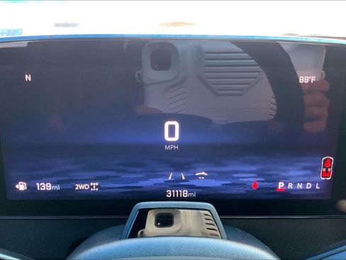 Used 2024 Chevrolet Traverse RS AWD/4WD image 26