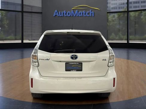 Used 2013 Toyota Prius V Five image 8