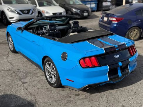 Used 2017 Ford Mustang Premium image 11