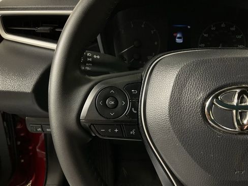 Used 2025 Toyota Corolla SE image 24