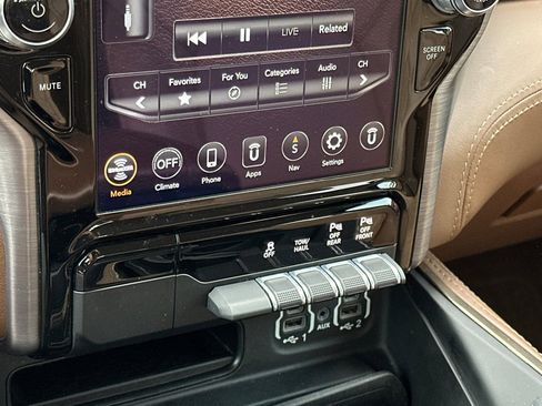 Used 2020 RAM 1500 Limited AWD/4WD image 20