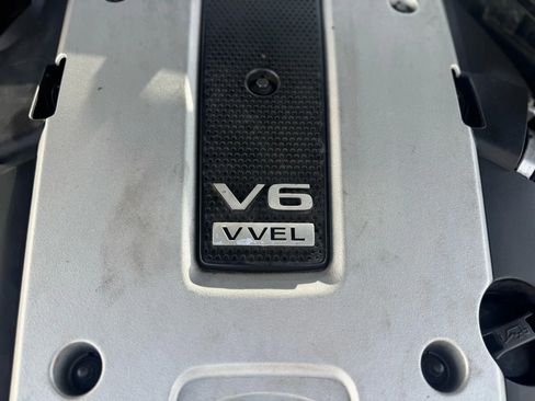 Used 2015 INFINITI Q50 Sport w/ Technology Package image 21