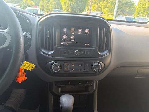 Used 2022 Chevrolet Colorado W/T w/ Custom Special Edition AWD/4WD image 11