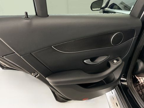 Used 2021 Mercedes-Benz GLC 300 GLC 300 image 27