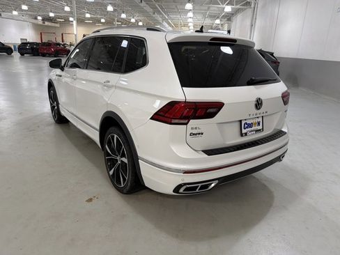 Used 2024 Volkswagen Tiguan SEL R-Line image 6