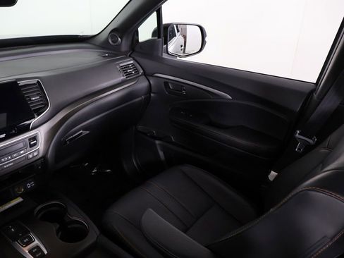 Used 2022 Honda Passport TrailSport image 38