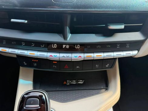 Used 2022 Cadillac CT4 Premium Luxury AWD/4WD image 18