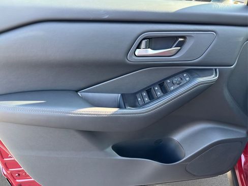 New 2026 Nissan Rogue SV image 23